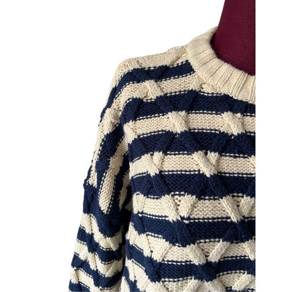 NWT Madewell Cable Knit Oversized Sweater in Stripe size Small Cream Navy Crewne - Picture 12 of 13